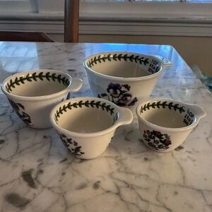 Portmeirion botanic garden measuring cups, set of 4. Like new